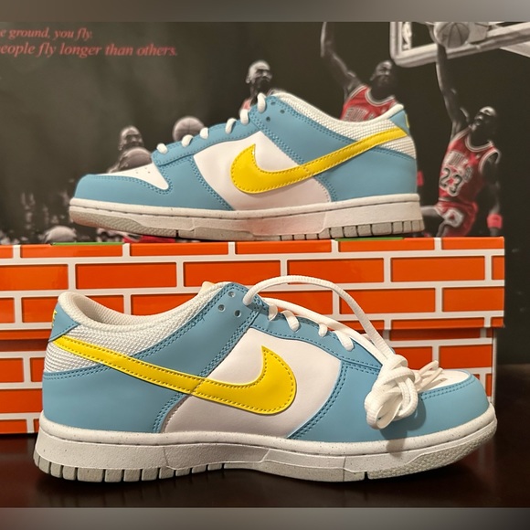 Nike Dunk Low “Homer Simpson” GS 7Y  DX3382-400 - Picture 2 of 9